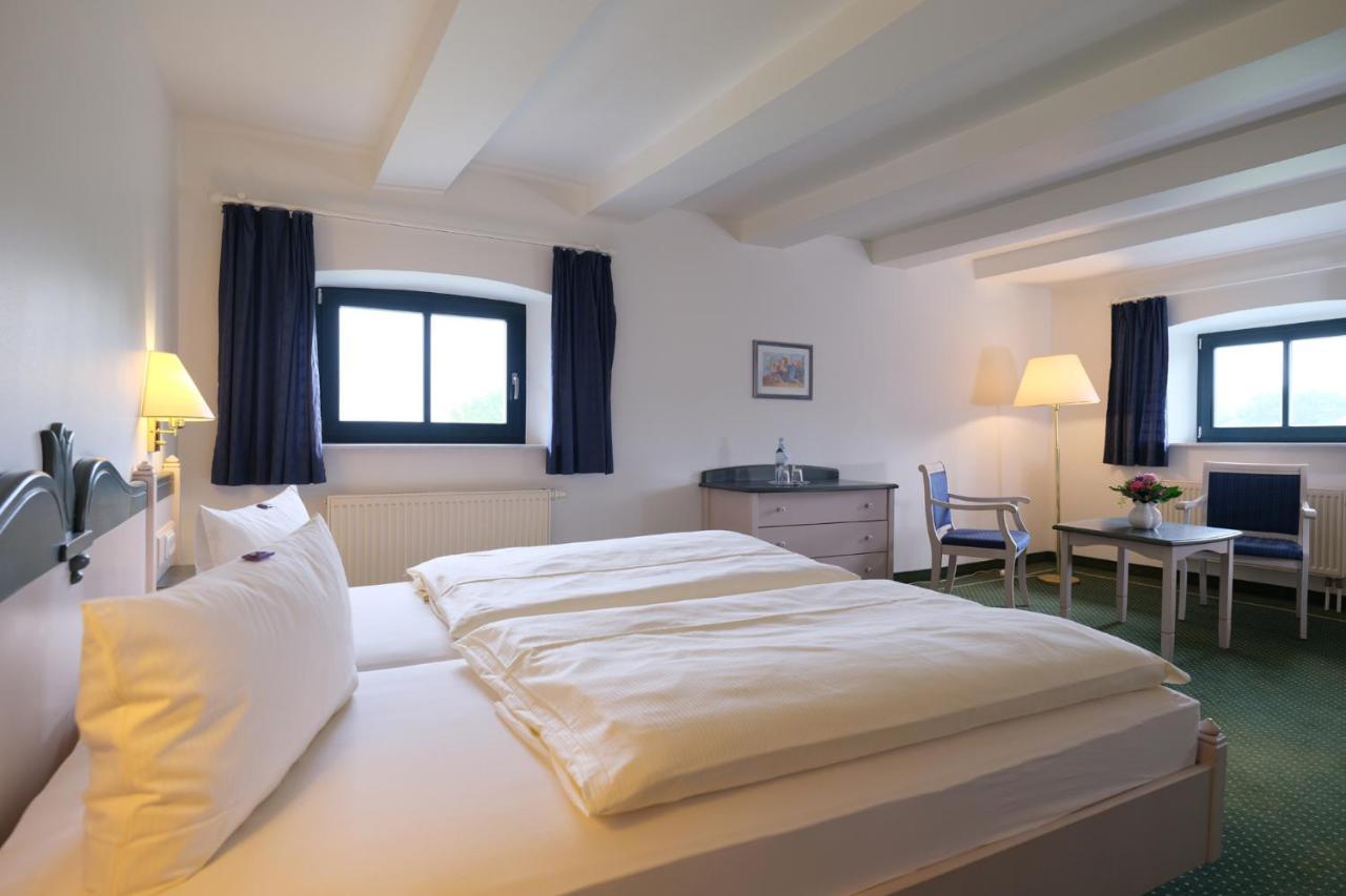 Gutshaus Redewisch Hotel & Restaurant Boltenhagen  Dış mekan fotoğraf
