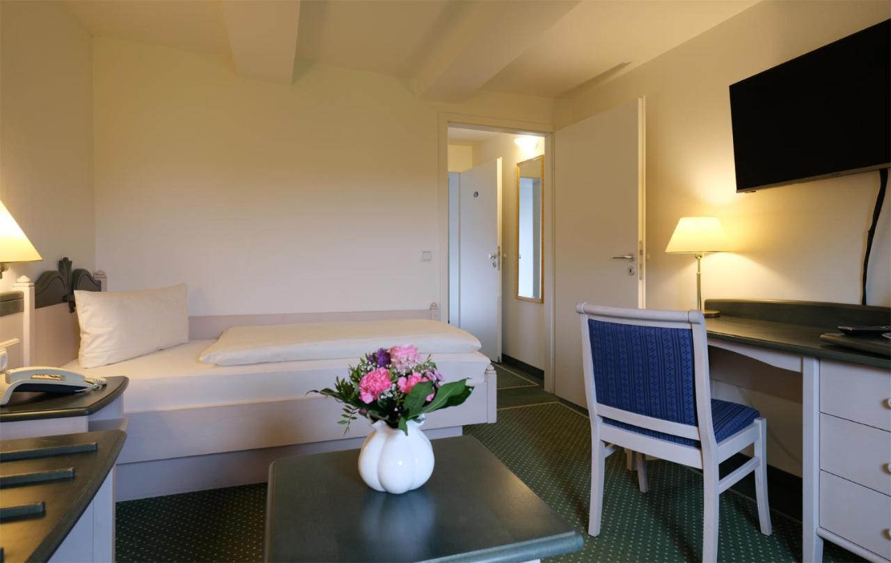 Gutshaus Redewisch Hotel & Restaurant Boltenhagen  Dış mekan fotoğraf