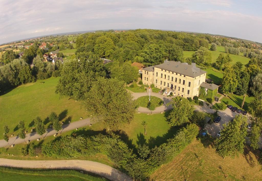 Gutshaus Redewisch Hotel & Restaurant Boltenhagen  Dış mekan fotoğraf