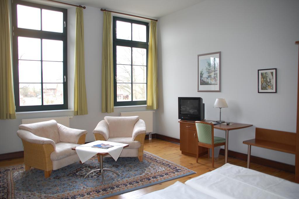 Gutshaus Redewisch Hotel & Restaurant Boltenhagen  Dış mekan fotoğraf